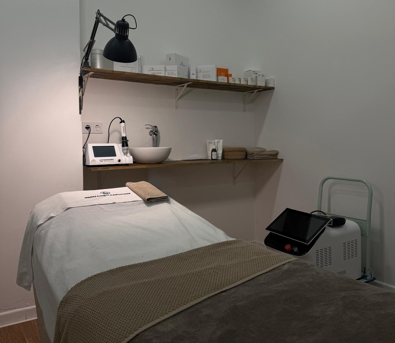 Sala de tratamientos faciales con aparatología